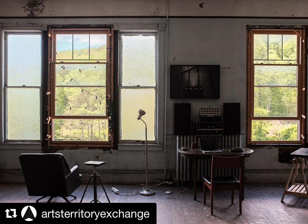 From @artsterritoryexchange
・・・
Studio view from aTE member John Ryan Brubaker @jrbrubaker In Thomas, West Virginia.

Brubaker has for the past 7 years, split his time between Thomas, West Virginia US and Brussels, Belgium.  Thomas, an ex-coal mining town of approximately 500 people informs much of his recent practice.

As a photographer he is interested in space and movement, especially across political and geographical boundaries. A recent collaborative piece of work involved rocks from the mountains in Morrocco being transplanted to West Virginia in exchange for the recitation of a text into a canyon.

John Ryan says: ‘In particular, I am interested in the visual effects of the urban environment in which most of the planet lives. This includes architecture and public space, as well as passageways and transit lines, advertising, public art, cultural remnants and the emerging visual landscape of digital culture.

My work is often based on explorations of unknown spaces, and the aimless wander has become an increasingly important part of my practice. The experience of being off the map or otherwise guided by one’s immediate environment itself, has been essential in my most recent projects.

Website: https://jrbrubaker.com

#ateviews #artsterritoryexchange #remoteruralradical